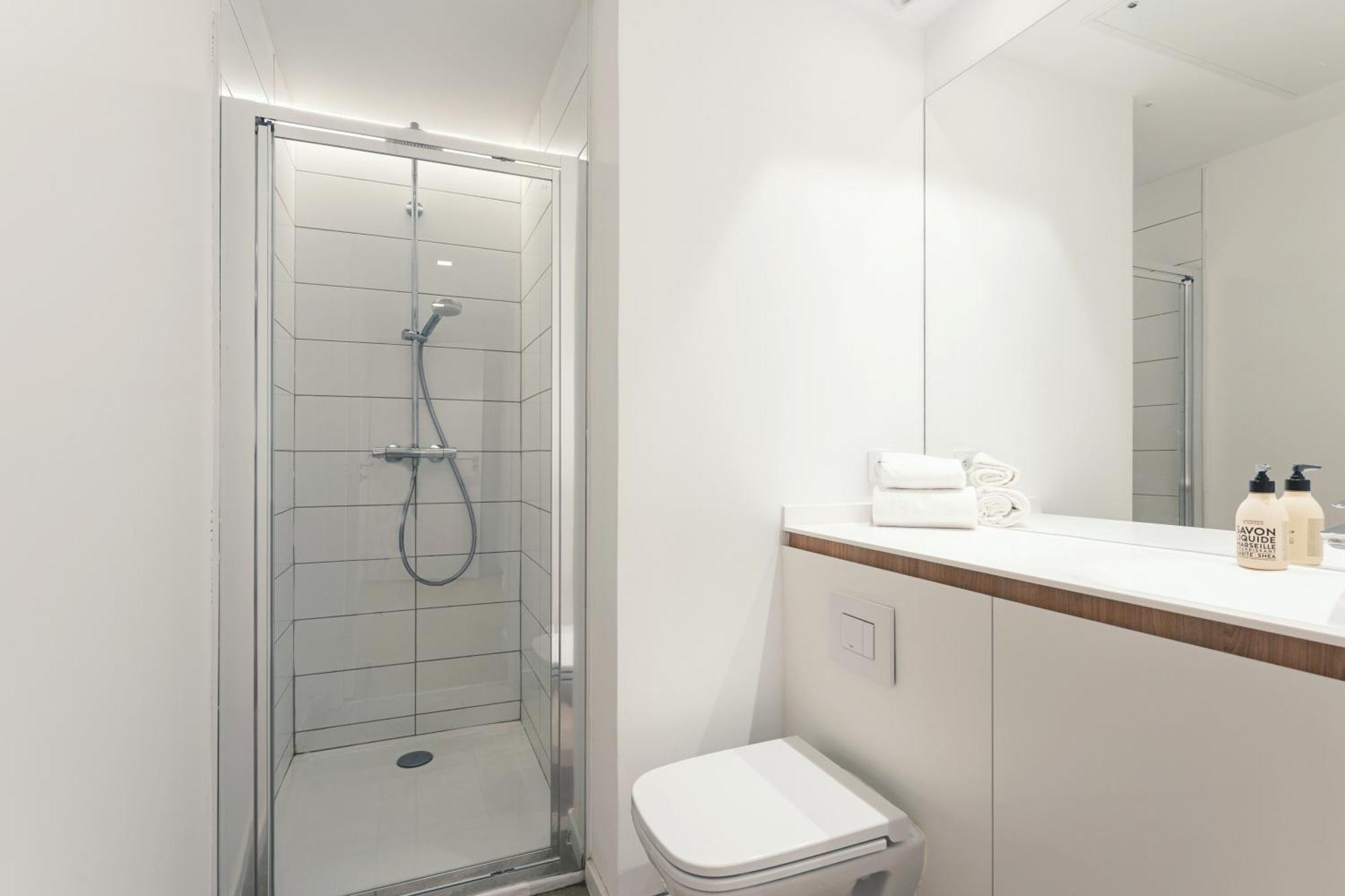 The Babel Community Hotel - Vieux Port Marseilles Kamer foto